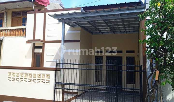 Rumah 1 1/2 Lantai Siap Huni Di Harapan Indah Bekasi
