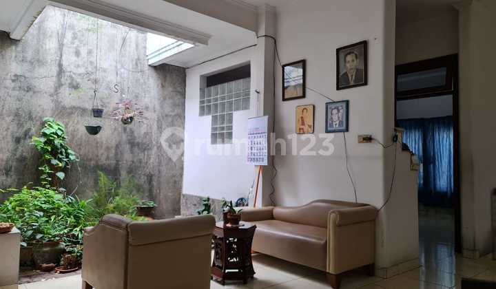 House in Patra Komala Complex, Tomang, West Jakarta 2