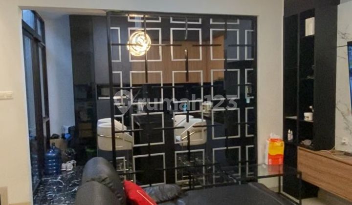 Mewah !!! Sewa Rumah Minimalis 2 Lantai Furnished Daerah Pasteur Mewah !!! Sewa Rumah Minimalis 2 Lantai Furnished Daerah Pasteur