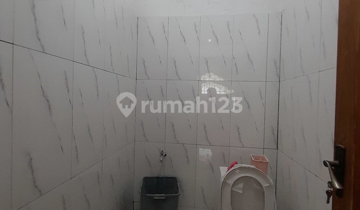 Rumah 2 Lantai, Baru Renov Dekat Griya Pahlawan 4