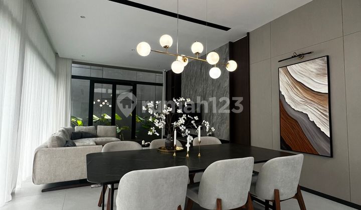 Rare Find !!! Selling Brand New Lux House Kota Baru Parahyangan