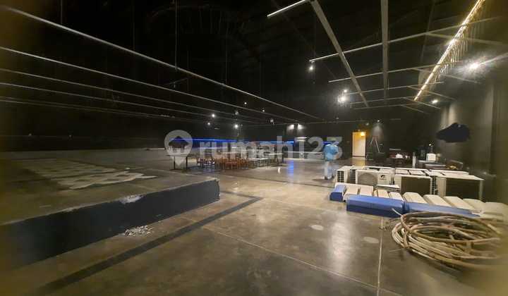 Rare Find !!! Commercial Space for Rent in Sumatra, Suitable for Culinary Business, etc.