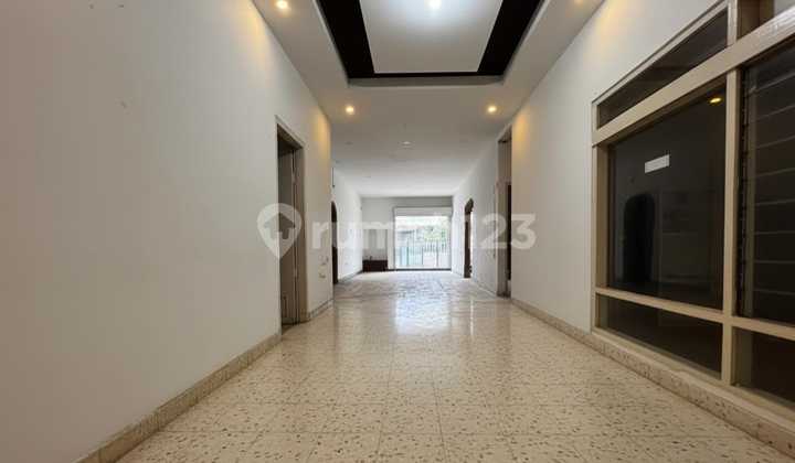 Prime Location !!! Sewa Rumah Area Lengkong, Cocok U/Usaha/Office 2