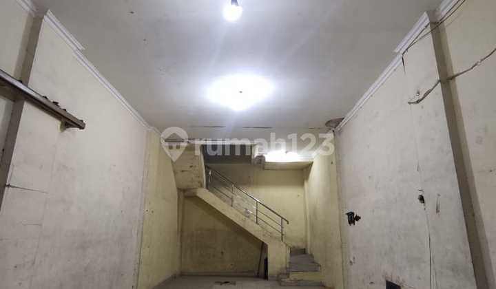 Cheap !!! Sudirman Wing Shop House for Rent in Bandung