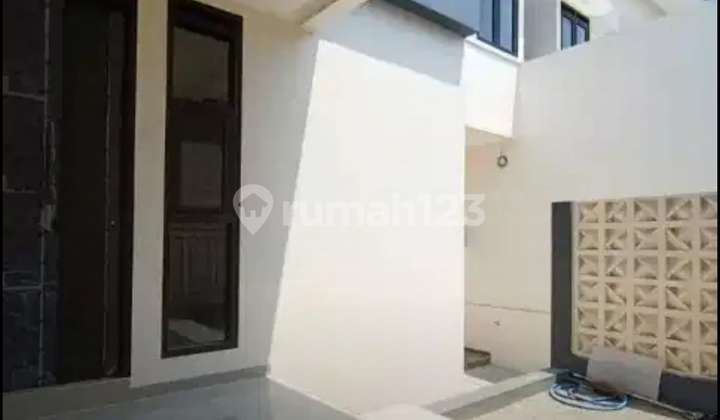 Murah !!! Jual Rumah Baru 2 Lantai Minimalis Daerah Antapani Murah !!! Jual Rumah Baru 2 Lantai Minimalis Daerah Antapani