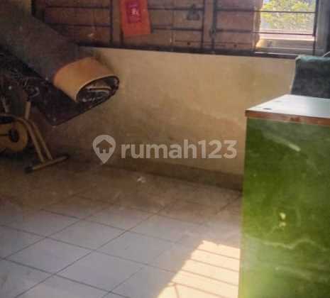 Quick sale of a nice 160 m2 Shop House in Metro Permata 1, Tangerang 2