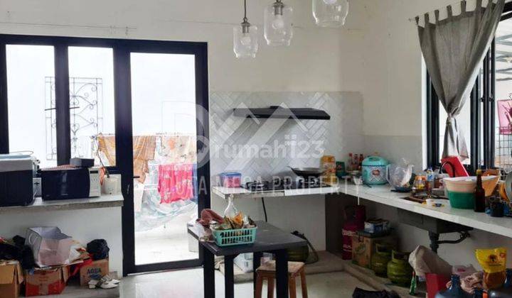 Rumah 2 Lantai Semi Furnished di Graha Raya Tangerang