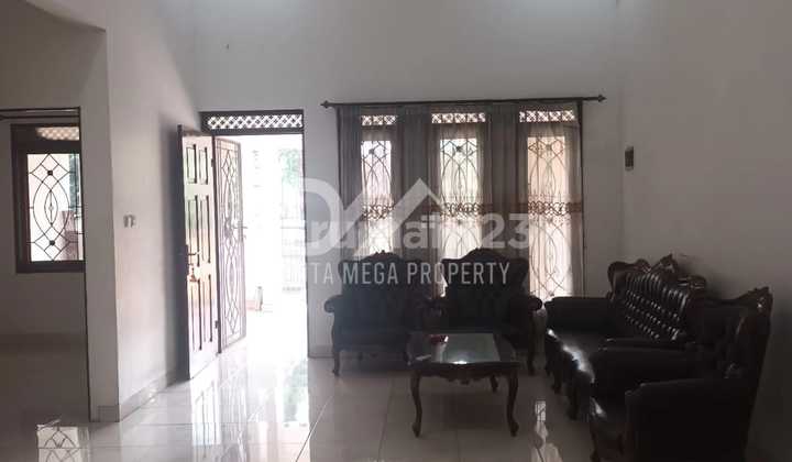 Rumah 1,5 Lantai Siap Huni di Jelupang, Tangerang Selatan 2