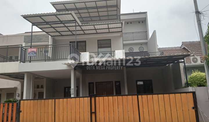 Beautiful 2-Storey House READY TO OCCUPY in BSD City - South Tangerang