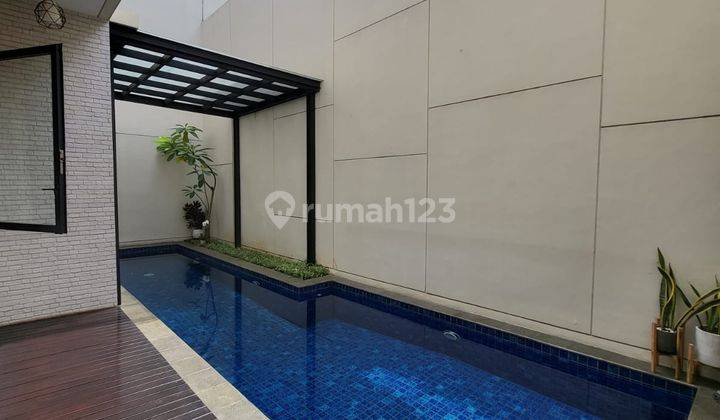 Rumah Mewah Semi Furnish Lancewood Swimming Pool Navapark Bsd  1