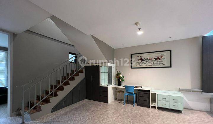 Rumah Town House Cosmo Park 2 Lantai Disewakan Full Furnished di Thamrin City, Kebon Kacang 2