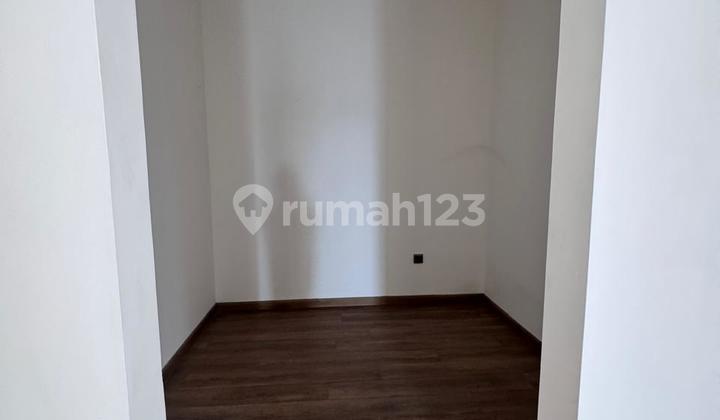 Rumah Golf Island Chopin Signature Brand New 3 Lantai Disewakan Kosongan Ada Lift di Jakarta Utara 2