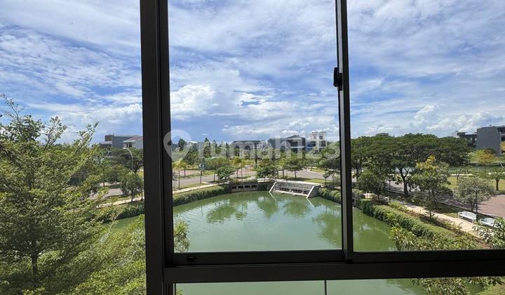 Rumah Golf Island Violin Brand New 2,5 Lantai Disewakan Semi Furnished View Danau di Jakarta Utara 2