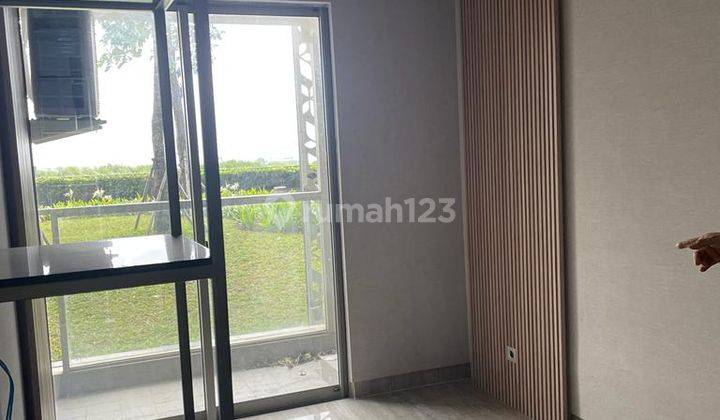 Apartemen Gold Coast 2BR Hook Dijual Semi Furnished View Garden di Pik 2