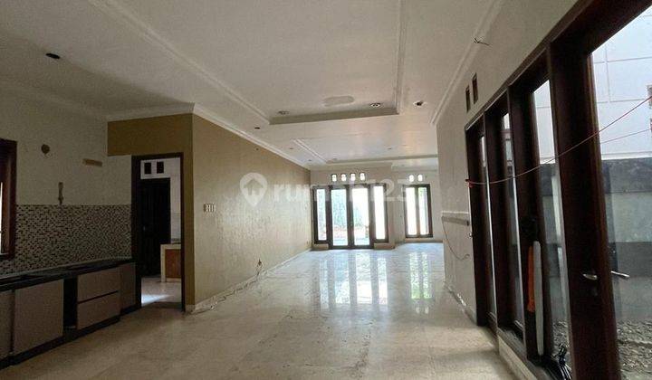 Rumah Mewah Dijual Cepat di Menteng Jakarta Pusat 2