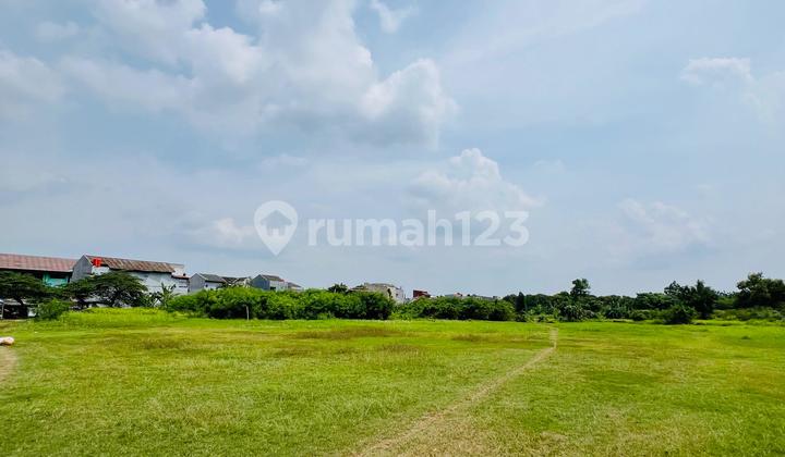 FOR SALE FAST COMMERCIAL LAND ON MOH TOHA RAYA STREET, TANGERANG CITY.