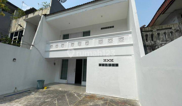 Disewakan Rumah (2 lantai) Ancol Barat 1