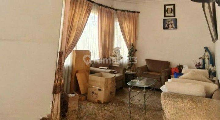 Dijual Rumah Mewah di Intercon Kb Jeruk 1