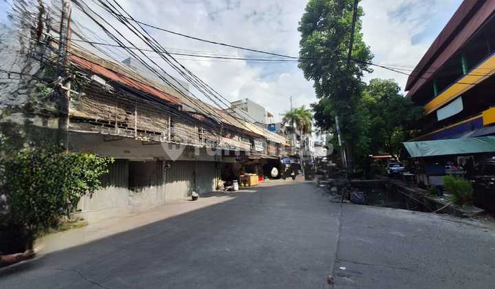 Shop House for Sale in East Pademangan, Good Location 2