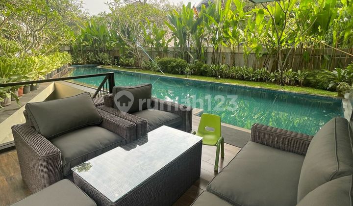 Rumah Mewah Kolam Renang di Jual Murah di Sentul Bogor 2