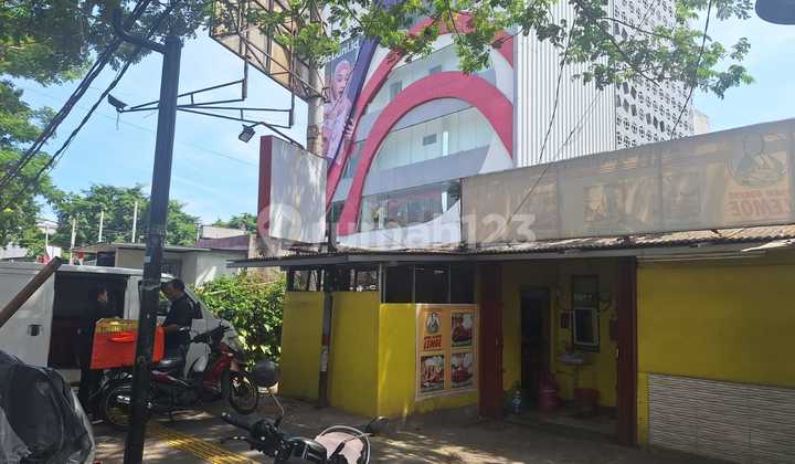 Commercial Space Can Be Rebuilt For Sale At Low Price On Pemuda Street Side