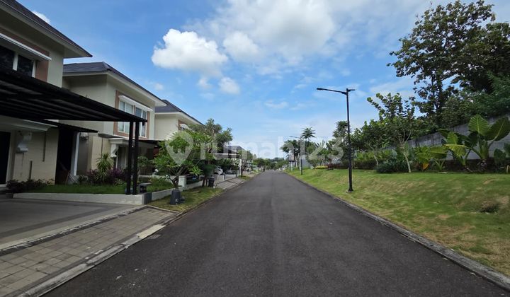 Beautiful Ready-to-Live House in Victoria Valley Citraland Bsb City 2