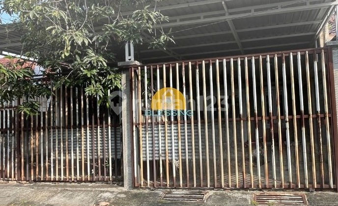 Rumah Bagus Siap Pakai dan Strategis di Jalan Amarta 1