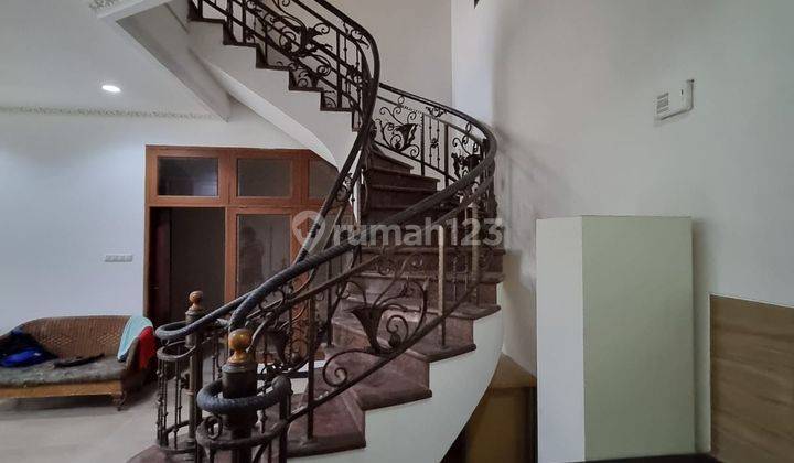 Rumah Siap Pakai Semi Furnished Jalan Anggrek Semarang Tengah 2