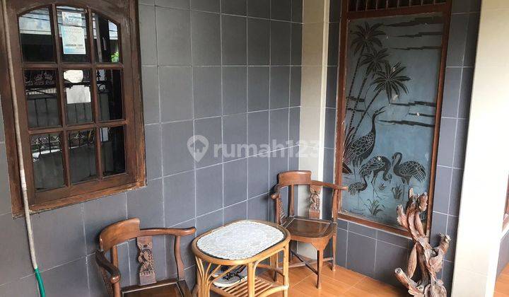 tampak depan dijual rumah jl. benua indah,
