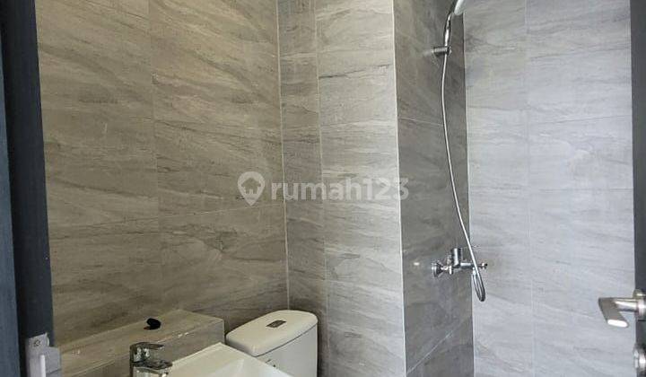kamar mandi dijual apartemen collins boulevard 2