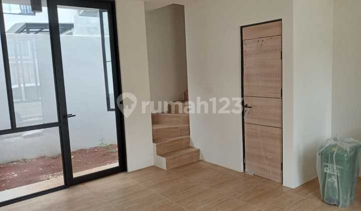 Disewakan Rumah di Cendana Icon 2 Lantai Lippo Karawaci 1