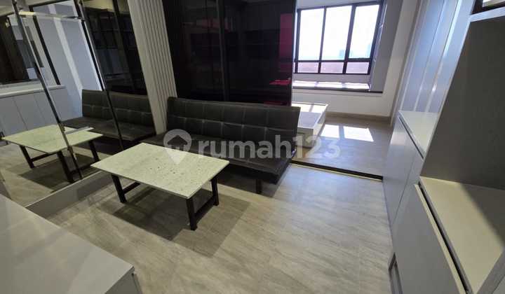 DIJUAL CEPAT APT COLLINS 1BR SEMI FURNISHED 