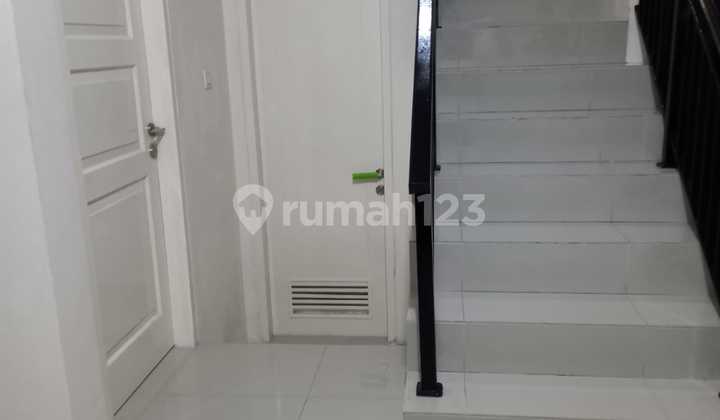 DIJUAL CEPAT RUMAH CLUSTER BOHEMIA GADING SERPONG SHM 2