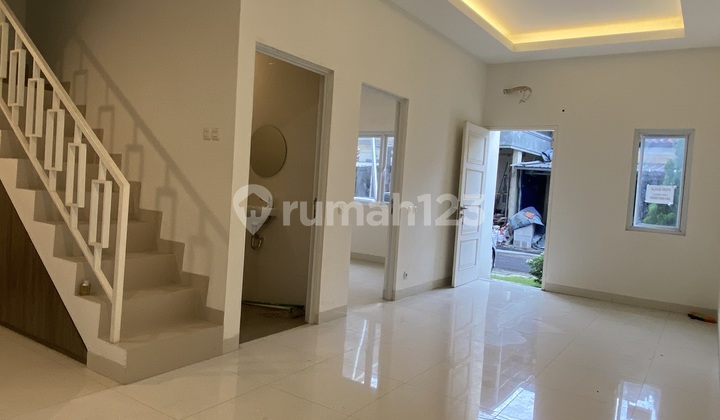 Dijual Rumah di Taman Ubud Permata Timur Lippo Karawaci SHM 2