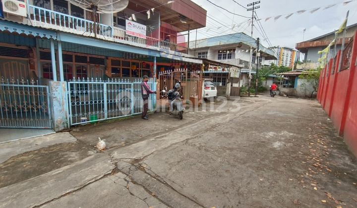 Rumah 2 Lantai Jalan Ketapang Gajah Mada Pontianak 2