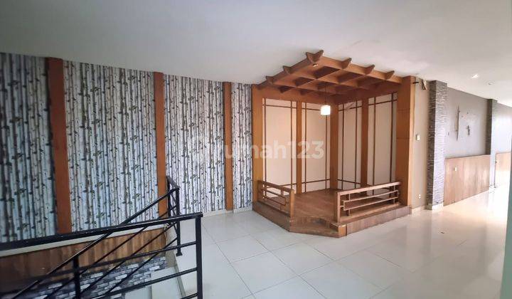 Ruko di Jalan Peta, Bandung 3