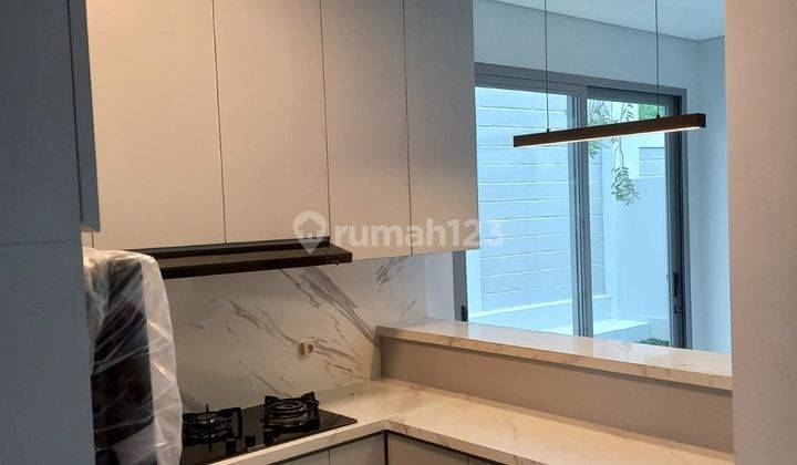 Rumah Baru Furnished SHM di Cidadap, Bandung 5