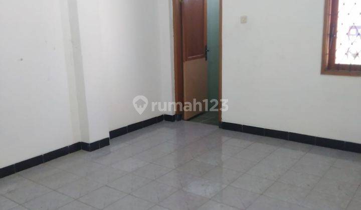 Rumah 2 Lantai SHM di Sayap Bkr, Bandung 4