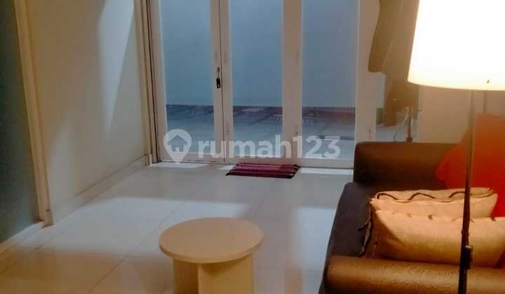 Rumah Bagus Furnished SHM di Sayap Bkr 3
