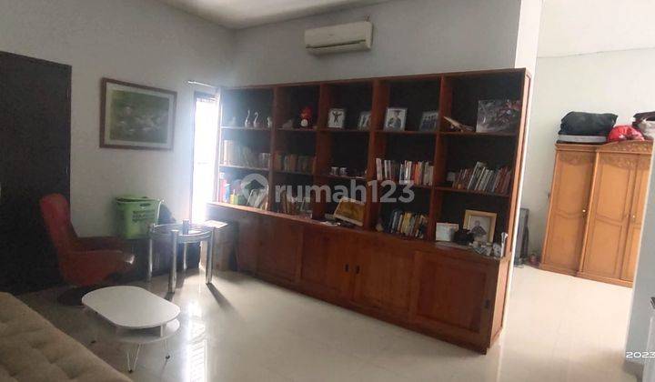 Dijual rumah hitung tanah di lokasi elite Hegarmanah  2