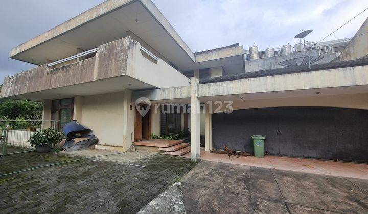 Dijual rumah hitung tanah di lokasi elite Hegarmanah  2