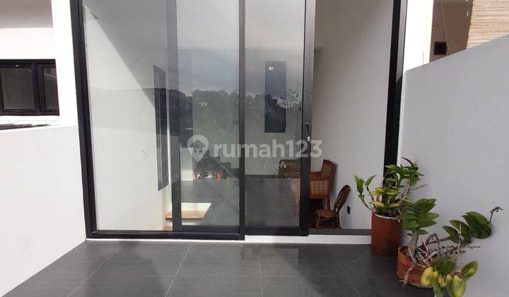 Rumah baru industrial di cihanjuang Cimahi strategis  2