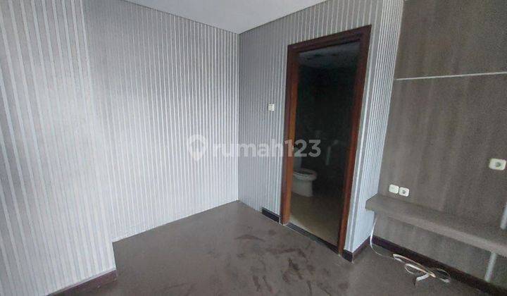 Dijual rugi apartemen bagus El royal jl merdeka  2