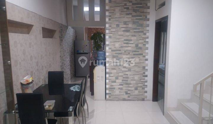 Dijual Rumah  Bagus Siap Huni, Fullfurnish, di Setra Duta Bandung, View Bagus 2