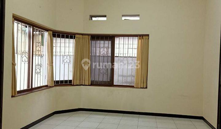 For Sale, Rumah Besar, Lokasi Strategis, Cocok untuk Kantor, Kuliner,  dan lain-lain, Mainroad Riau 2