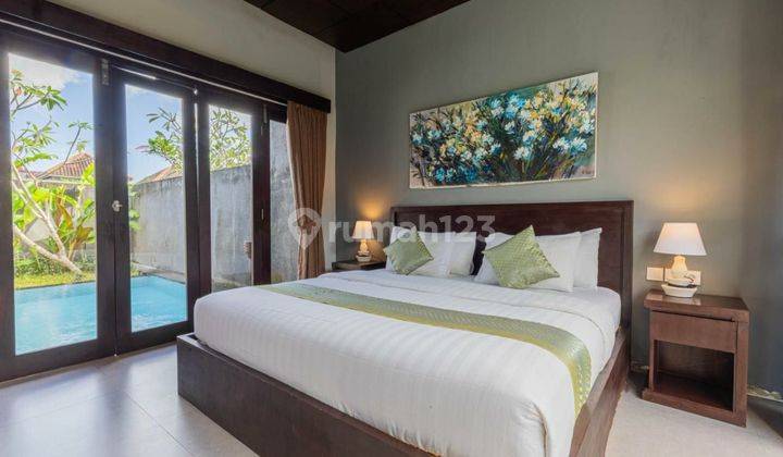 Villa Pererenan House for sale in Bali, Fully Furnished and has a private swimming pool 1