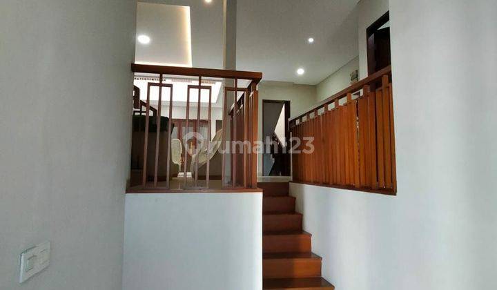 Dijual Rumah Asri Minimalis 2 Lantai di Setraduta Dago Sepang 2