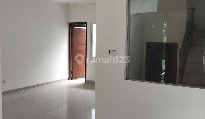 Dijual Rumah Baru Minimalis di Taman Holis Indah 1