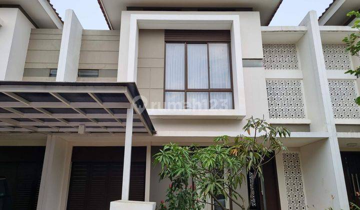 Disewakan Rumah Cantik 2 Lantai Di Summarecon B'tari 1