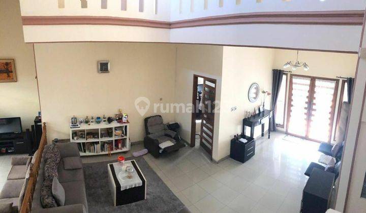 Dijual Rumah 2 lantai , Sangat Terawat di Mitra Dago Antapani 1